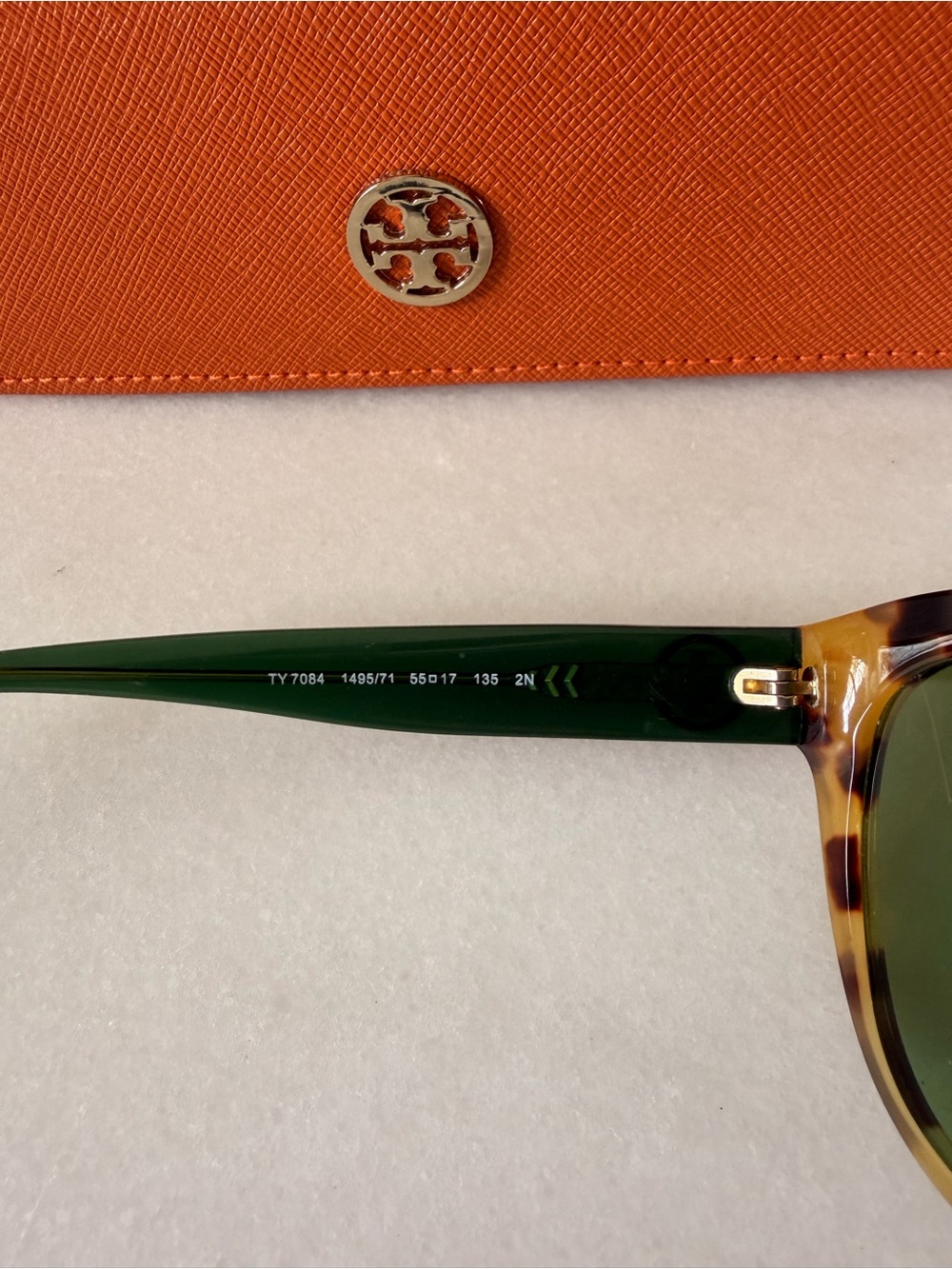 Tory Burch Tortoiseshell Sunglasses with Green Lenses and Orange Case - Picture 4 of 9